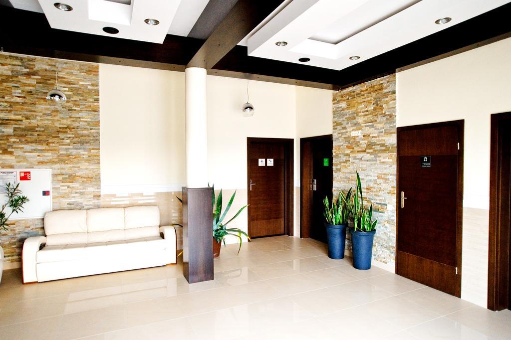 Hotel Folklor Międzyrzec Podlaski Esterno foto