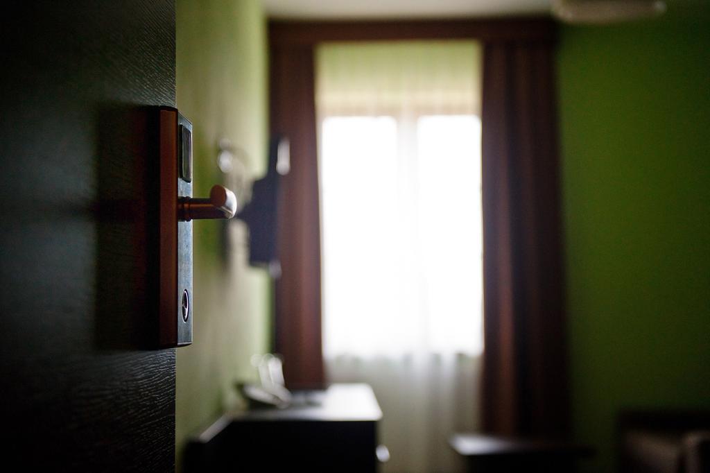 Hotel Folklor Międzyrzec Podlaski Esterno foto